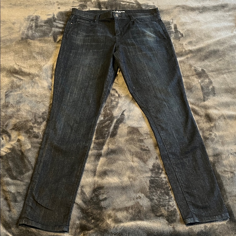 DKNY Dark Blue Ultra Skinny Jeans women’s 10. Stretch. Good condition